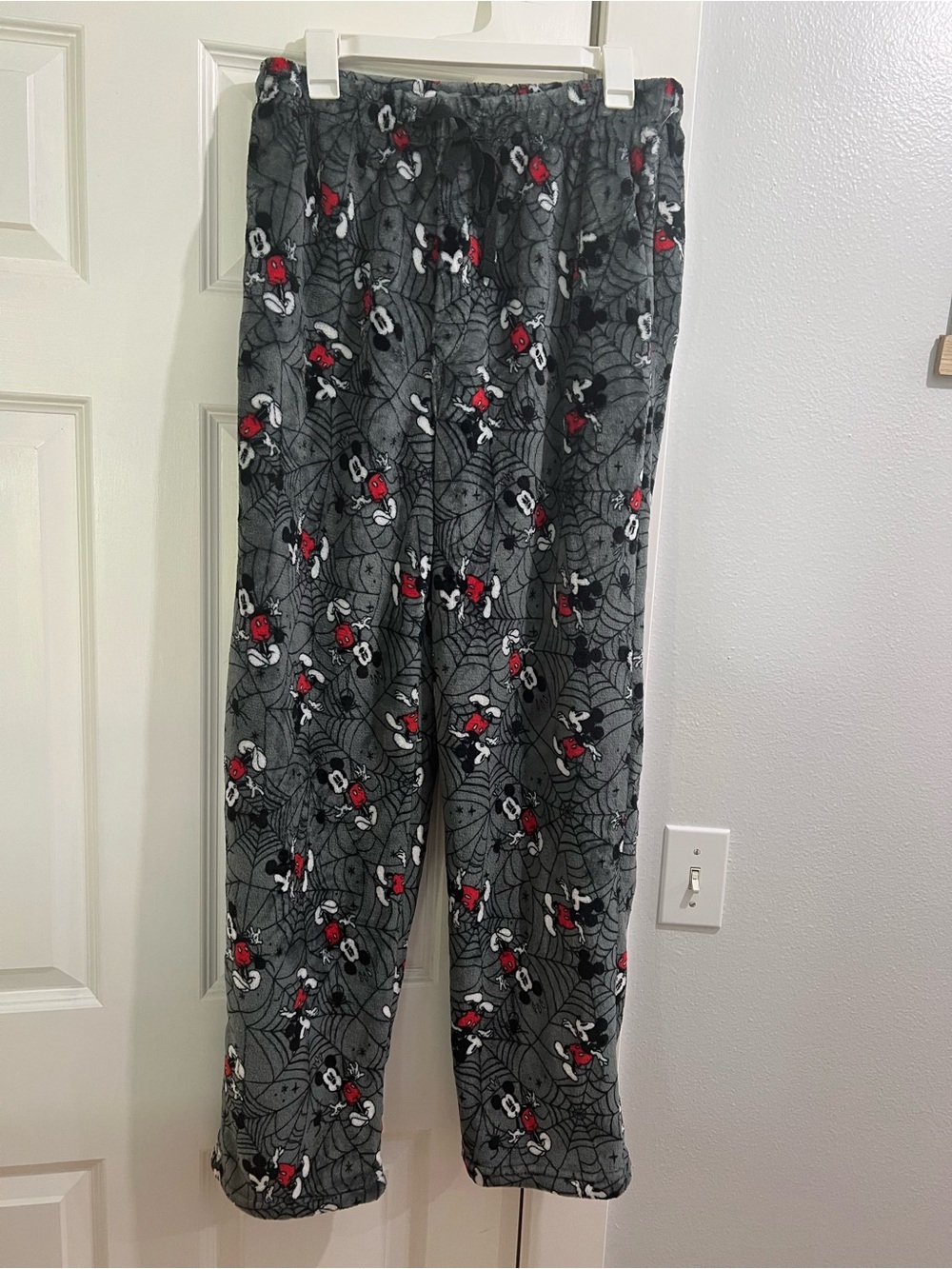 Disney Mickey Mouse fleece sleep pants – size small & M/m